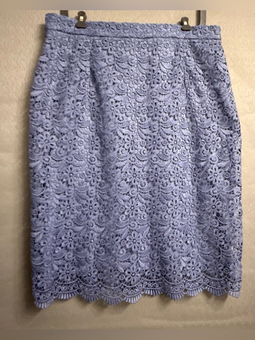 UNIQLO Periwinkle Dusty Blue Floral Lace Pencil Skirt Scalloped Hem Size L